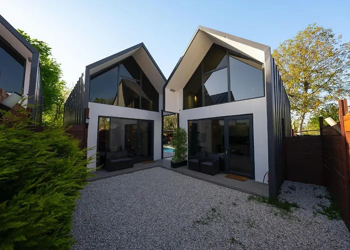 Monk Living Space 코자엘리